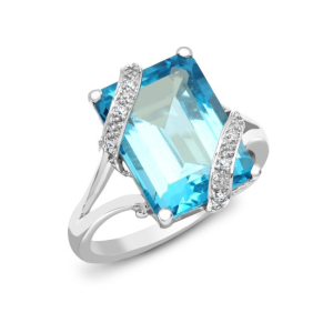 9.54 Carat Emerald Cut Topaz Stone And Natural Round Cut Diamond Claw set Ring 18k Gold