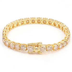 8.10 Carat GH/VS-SI Natural Round Cut Diamond Claw Set Tennis Bracelet in 18k Yellow Gold