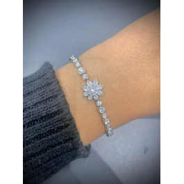 4.40 Carat F/VS Natural Round Cut Diamond Rubover Set Flower Style Evening Bracelet in Platinum