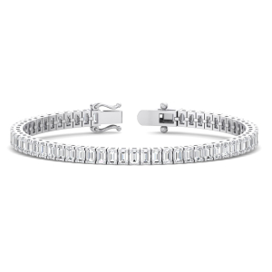 9.05 Carat Natural Emerald Cut Diamond Claw Set Tennis Bracelet in Platinum