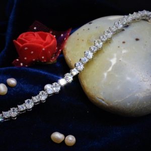 7.26 Carat Natural Oval and Princess Cut Diamond Tennis Bracelet
