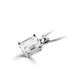 0.20 Carat Classic Natural Emerald Cut Four Claw Diamond Pendant