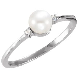 Zanovia Pearl Gemstone Diamond Ring