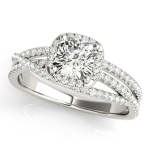Jaretssi Natural Halo Diamond Ring