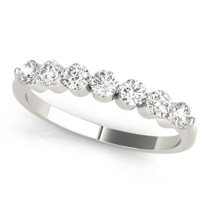 Avalynn 0.25 - 0.50 Carat Lab-Created Round cut Prong 7 Stone Diamond Ring