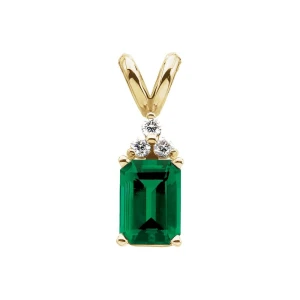 Wynona 4 Prong Emerald Necklace