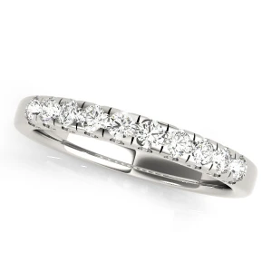 Vida 0.24 - 0.56 Carat Lab-Created Round cut Prong Half Eternity Diamond Ring