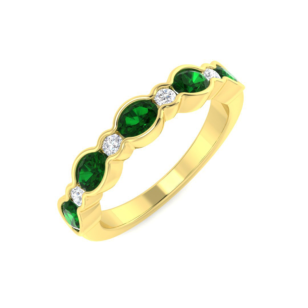 Emerald Ring in 9K Yellow Gold