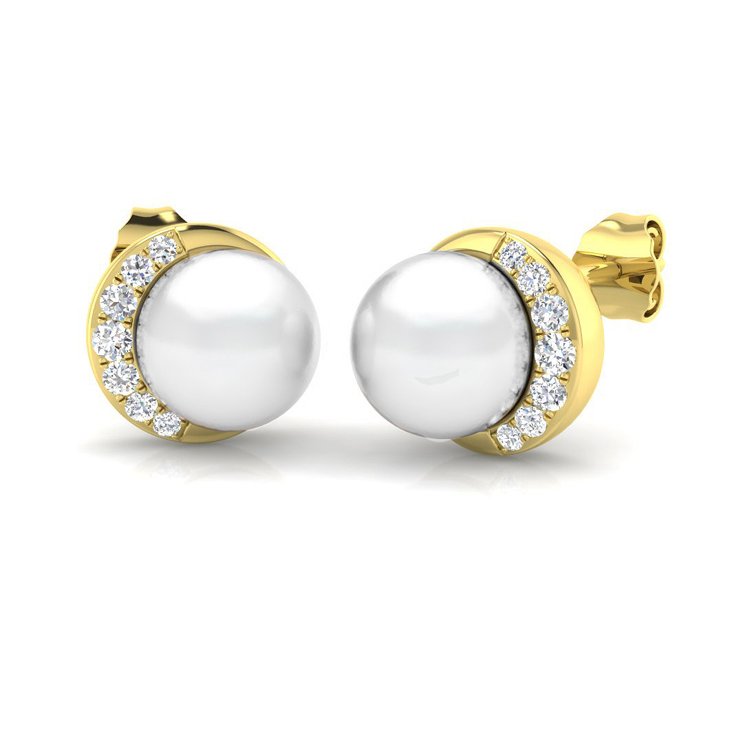 Pearl Earrings in 18K Yellow Gold