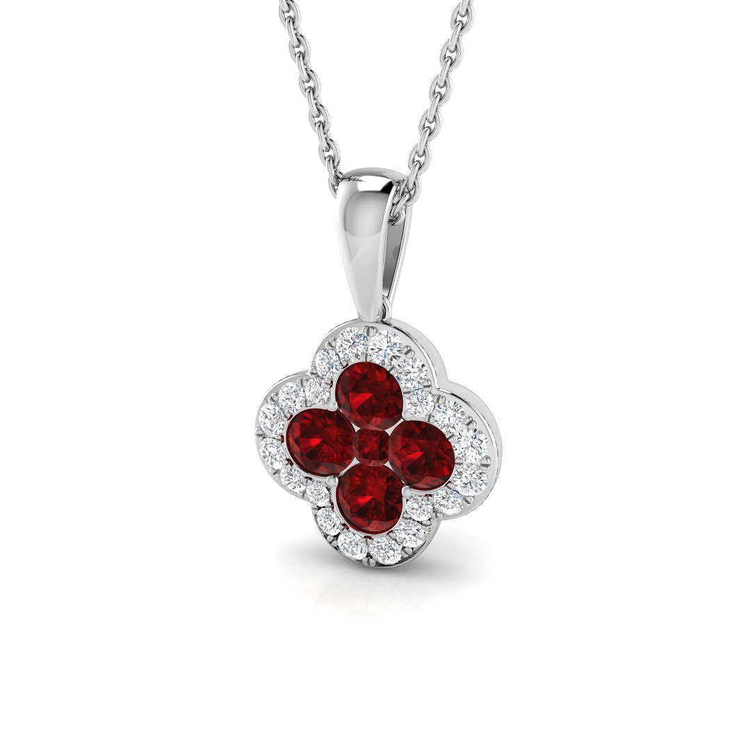 Clover Pendant in 18K White Gold