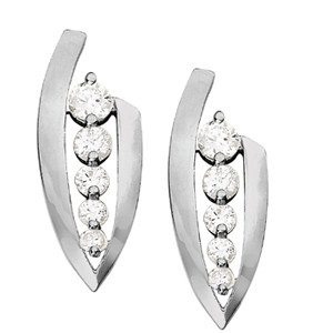 Freia 0.12 Carat Natural  Diamond Earrings