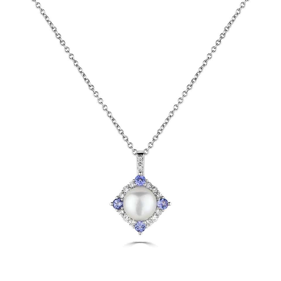 0.40 Carat Fresh Water Pearl And Tanzanite Pendant And Chain