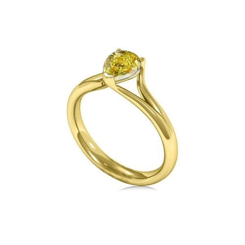 Noemie Yellow 3 Prong  Diamond Ring